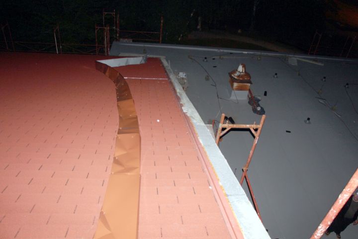 Alumínium lemezeket lopott