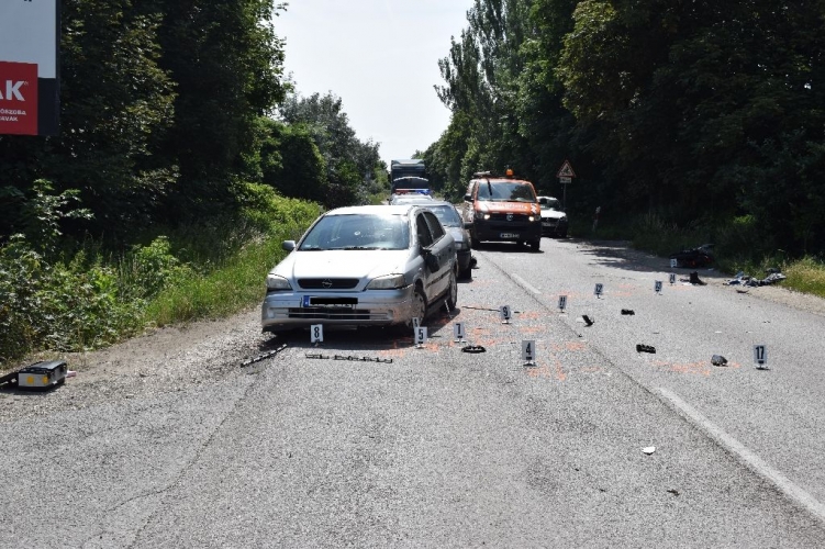 Baleset a 10-es főúton 