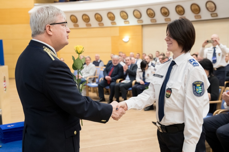 Fenesiné Markovics Nóra Gyulai Rk. Év iskolarendőre