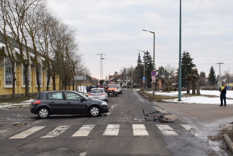 Gyula, Ajtóssy-Eötvös kereszteződés baleset 20190117