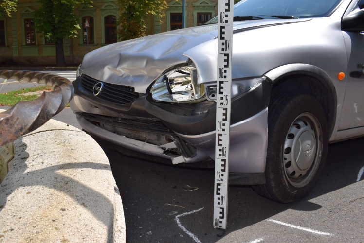 baleset Gyulán, a Béke sugárúton 20180805