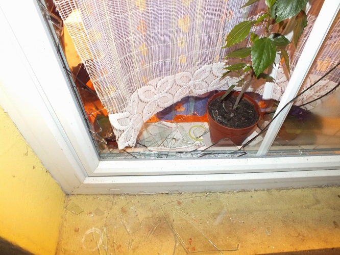 betöréses lopás pápa