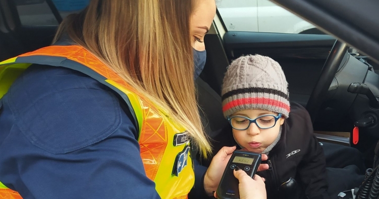 születésnapi meglepetés